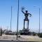Dies Skulptur begrüßt uns in Calama