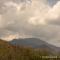 ..ein paar flache Berge...