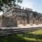 ..angrende Paläste, unterstreichen das Chicen Itza eine Stadt nur für Priester und Oberschicht war...