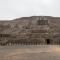 Die Sonnenpyramide, als die Azteken, diese lange schon verlassene Stadt fanden, hatten sie keine andere Erklärung als das die Götter sie gebaut haben müssen...