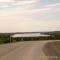 ..bis kurz vor Inuvik die Teerstrasse beginnt, die ist schlechter zu fahren als die Gravel Road, da durch Permafrost Schäden sehr uneben...