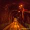 .....und dann geht es Kilometer durch diesen Tunnel......spannened....