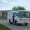 ..der Bus bringt uns zum Abendessen....