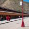 ...Xiahe ....Labrang...buddhistisches Kloster mit 2-3.000 Mönchen und der längsten Gebetsmühlenwand Chinas (1.700 Stück)