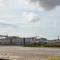 ...die Werft mit dem Kreusfahrtschiff...