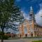 ..an der 138 nach Osten gibt es viele Kirchen.....