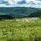 ...Airstrip = Flugfeld.....