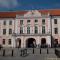 Das Parlament, gegenüber der Alexander-Newski-Kathedrale.