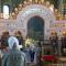 ..die ukrainisch-orthodoxen Priester sind anders gekleidet als die russisch-Orthodoxen und inzwischen unabhängig von diesen,,
